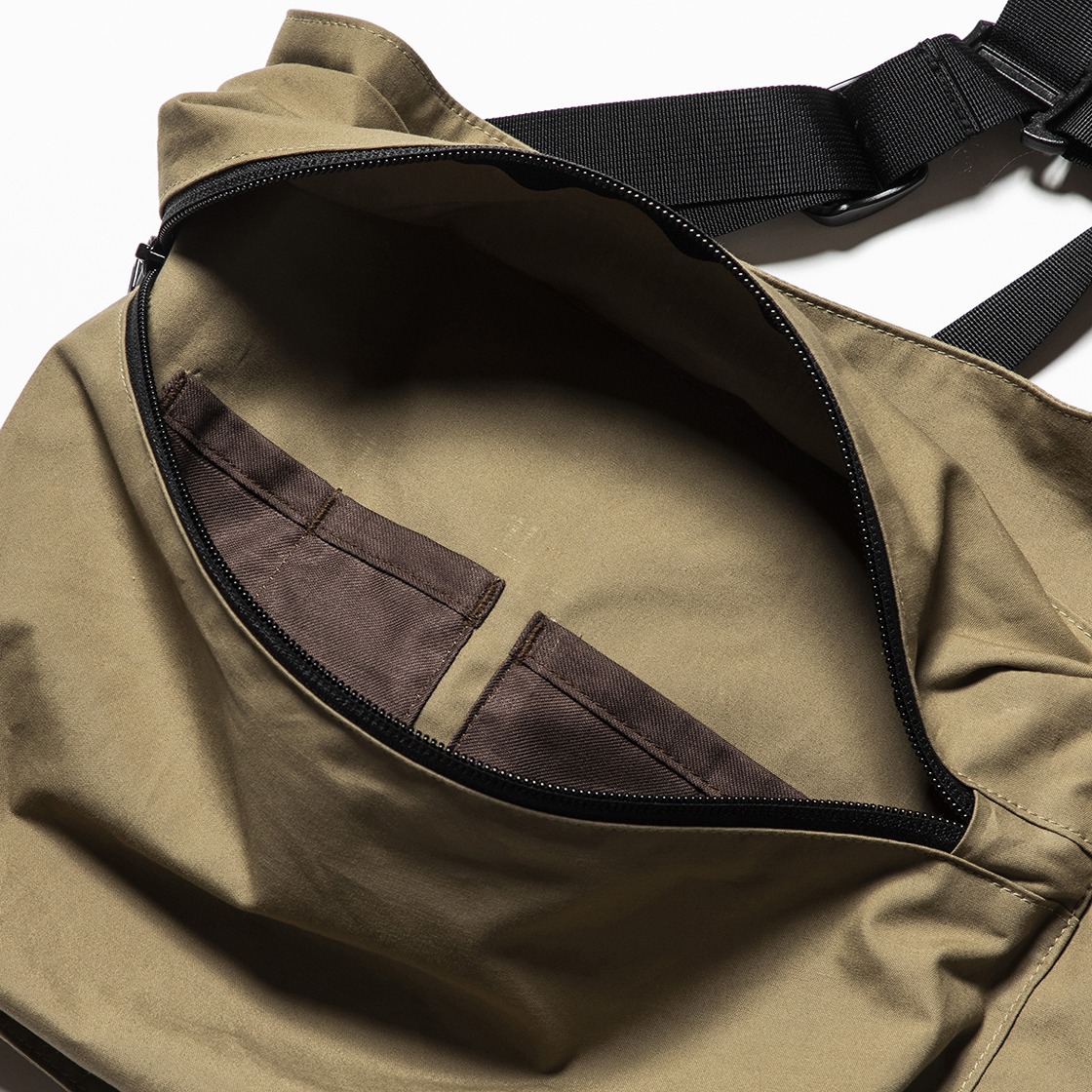 Split Luggage Vest Beige