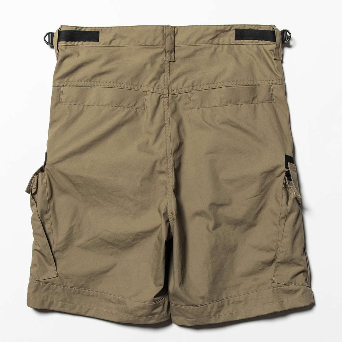 Luggage Cargo Shorts Beige