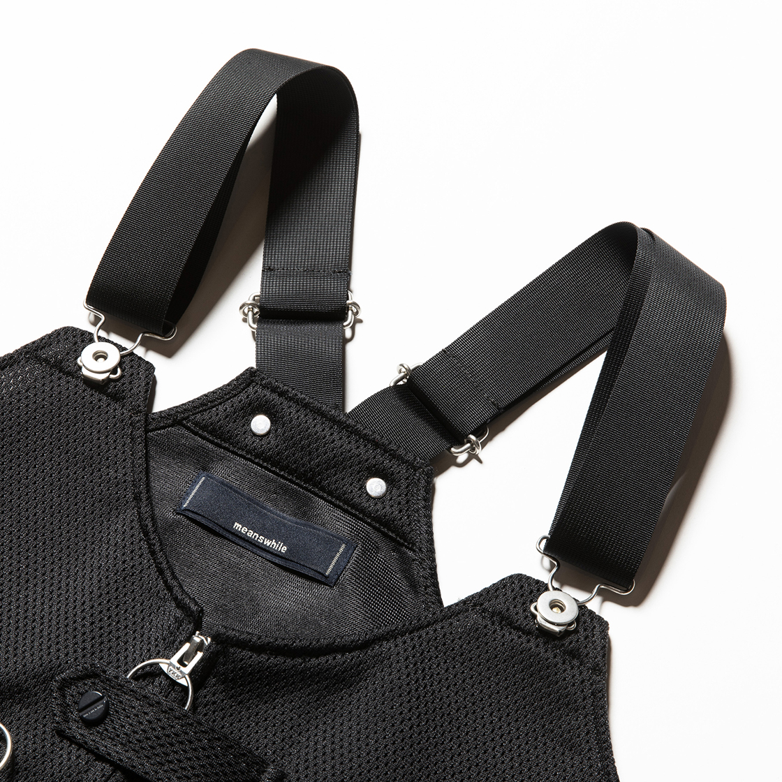 Activist Mesh Vest Bag Off Black