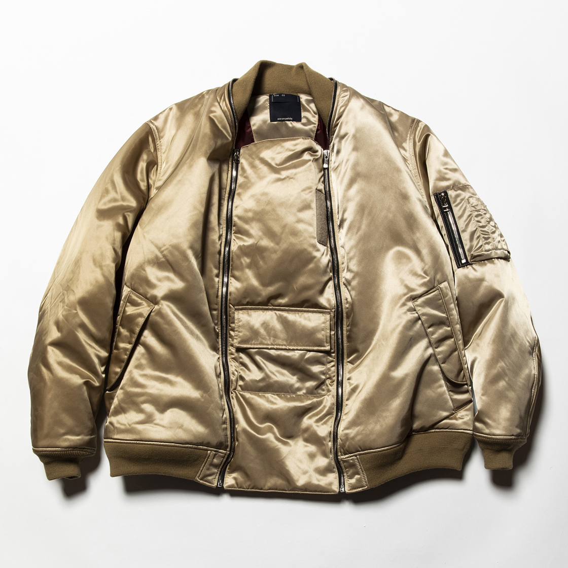 Loop Zip MA1 Beige