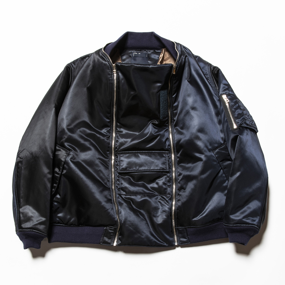 Loop Zip MA1 Navy