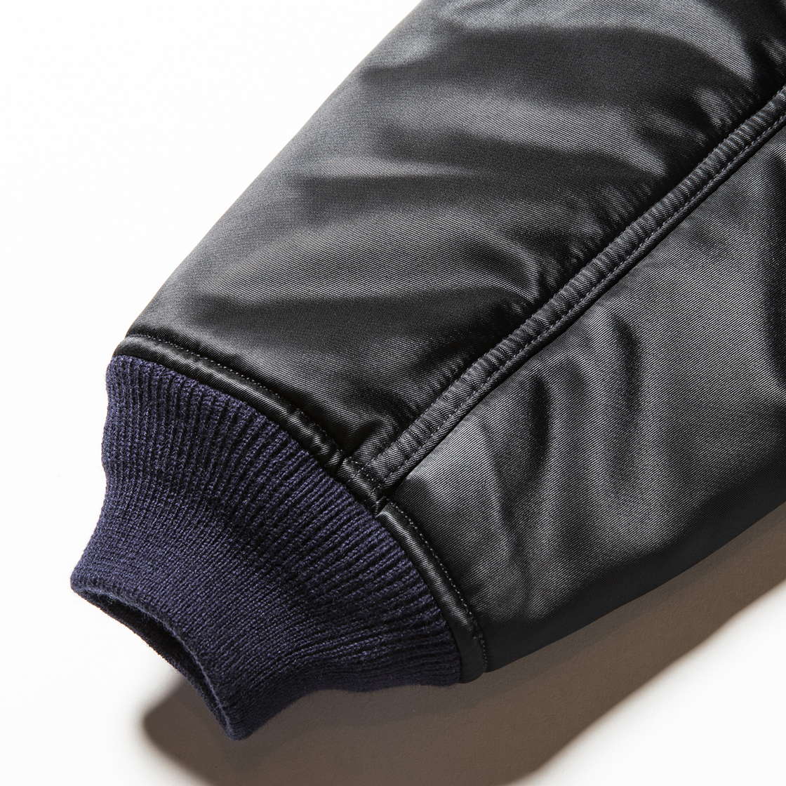 Loop Zip MA1 Navy