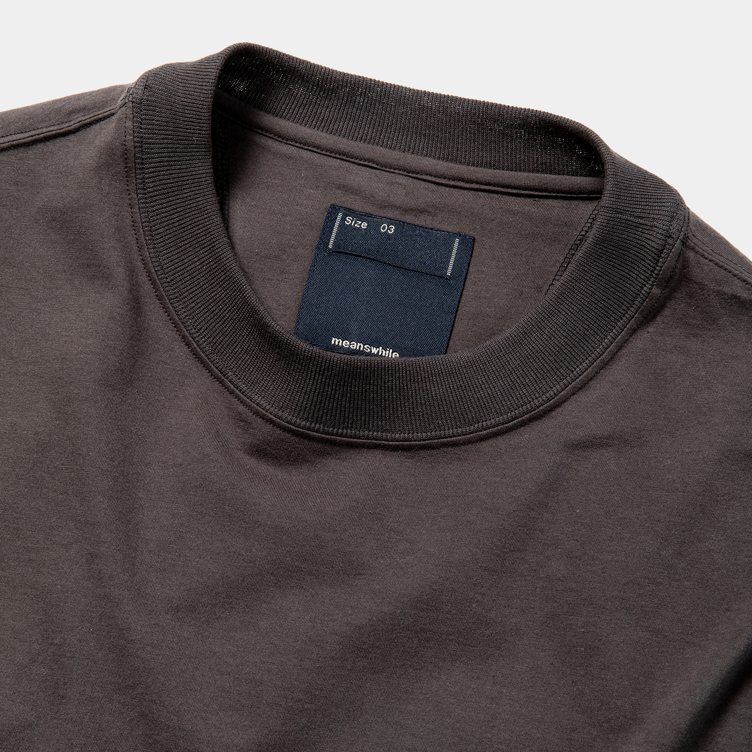 Crisp L/S Tee / Charcoal