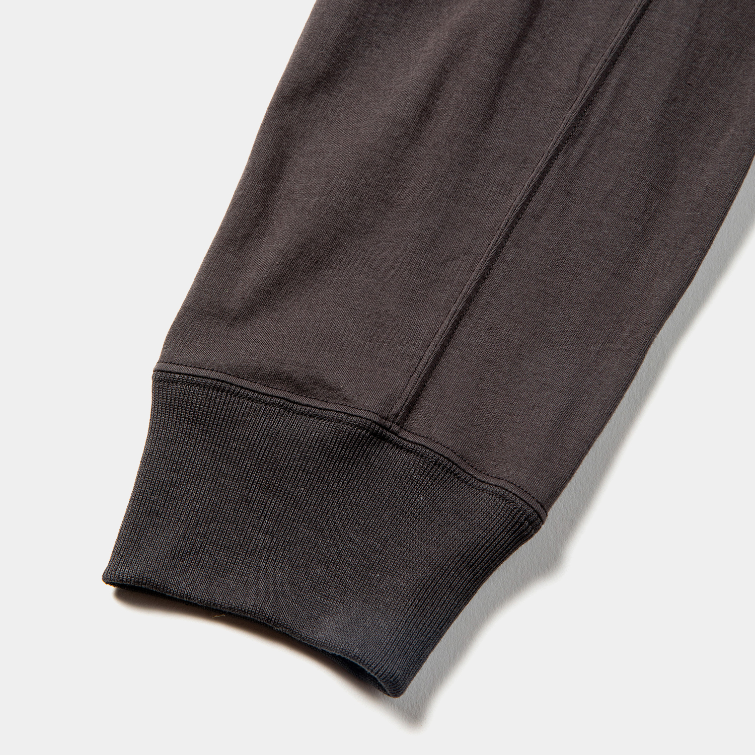 Crisp L/S Tee / Charcoal