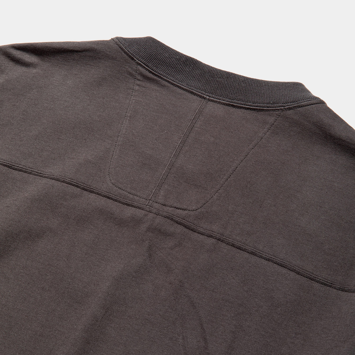 Crisp L/S Tee / Charcoal