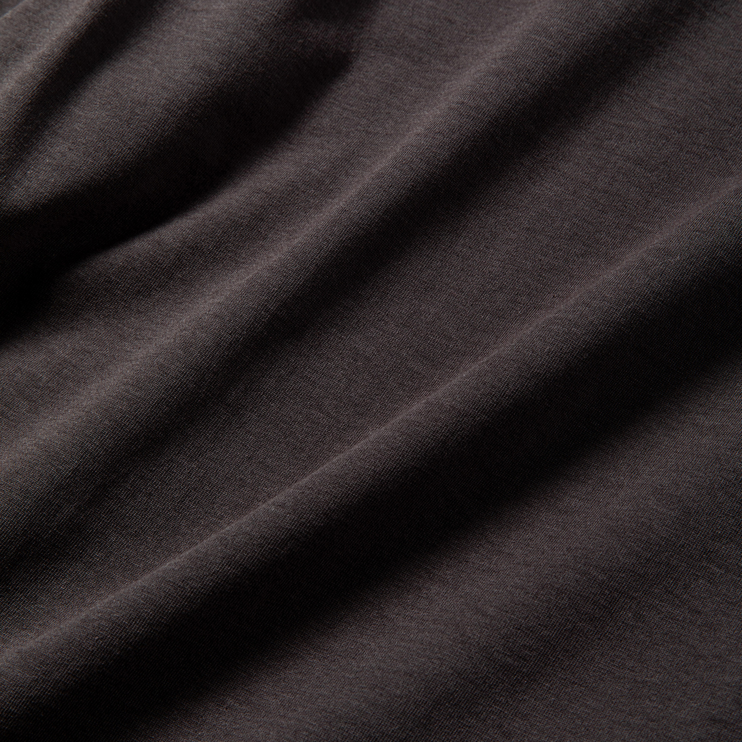 Crisp S/S Tee / Charcoal