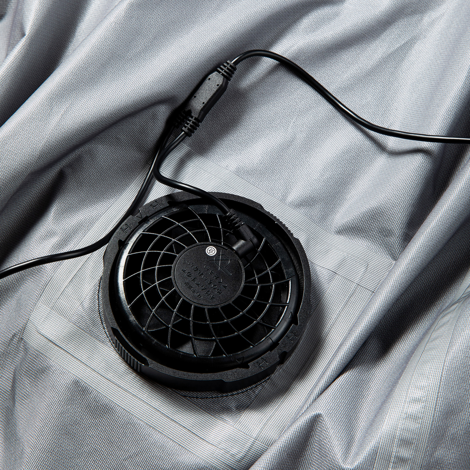 Air Circulation System Rain Jacket / Off Black