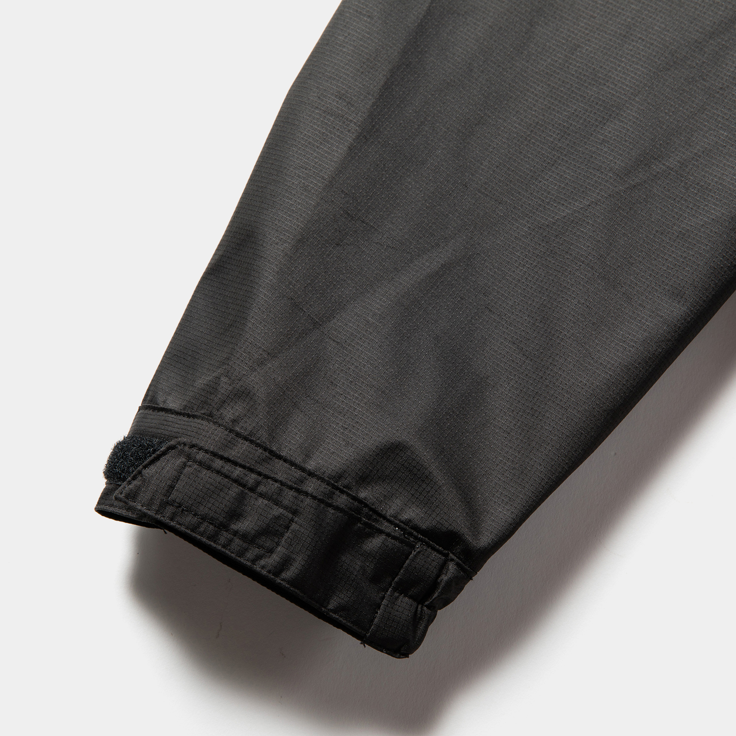 Air Circulation System Shell JKT / Off Black