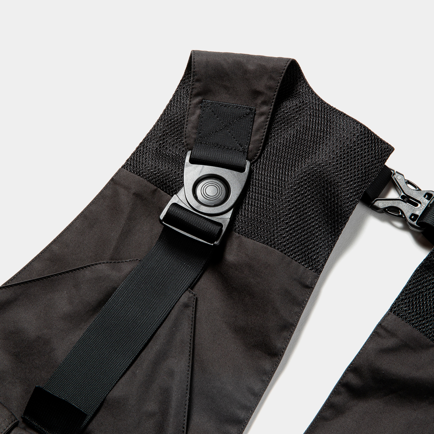 High Density Gabardine Split Vest /Off Black