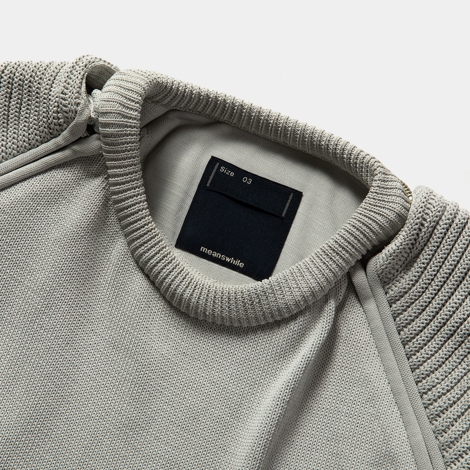 Water-Repellent Detachable Knit / Grey