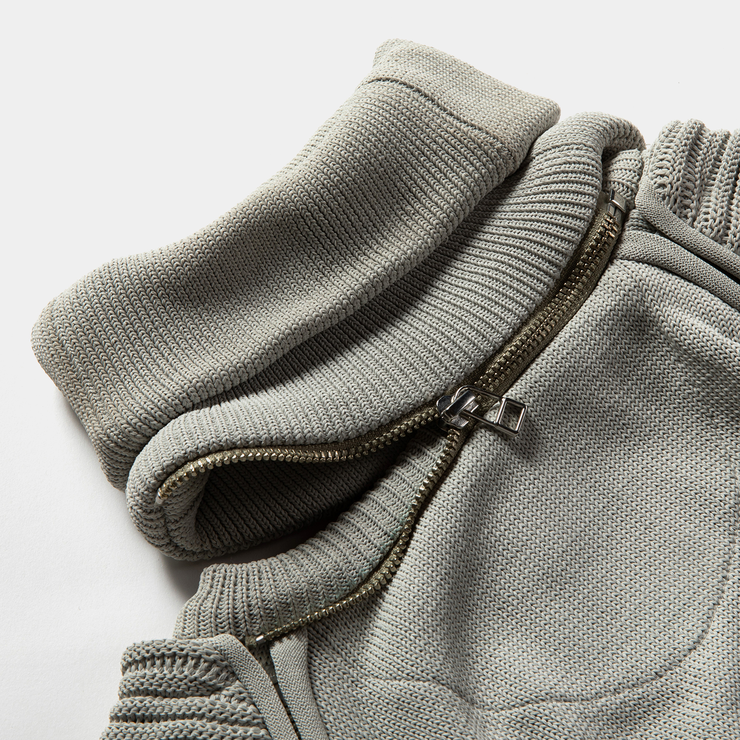 Water-Repellent Detachable Knit / Grey