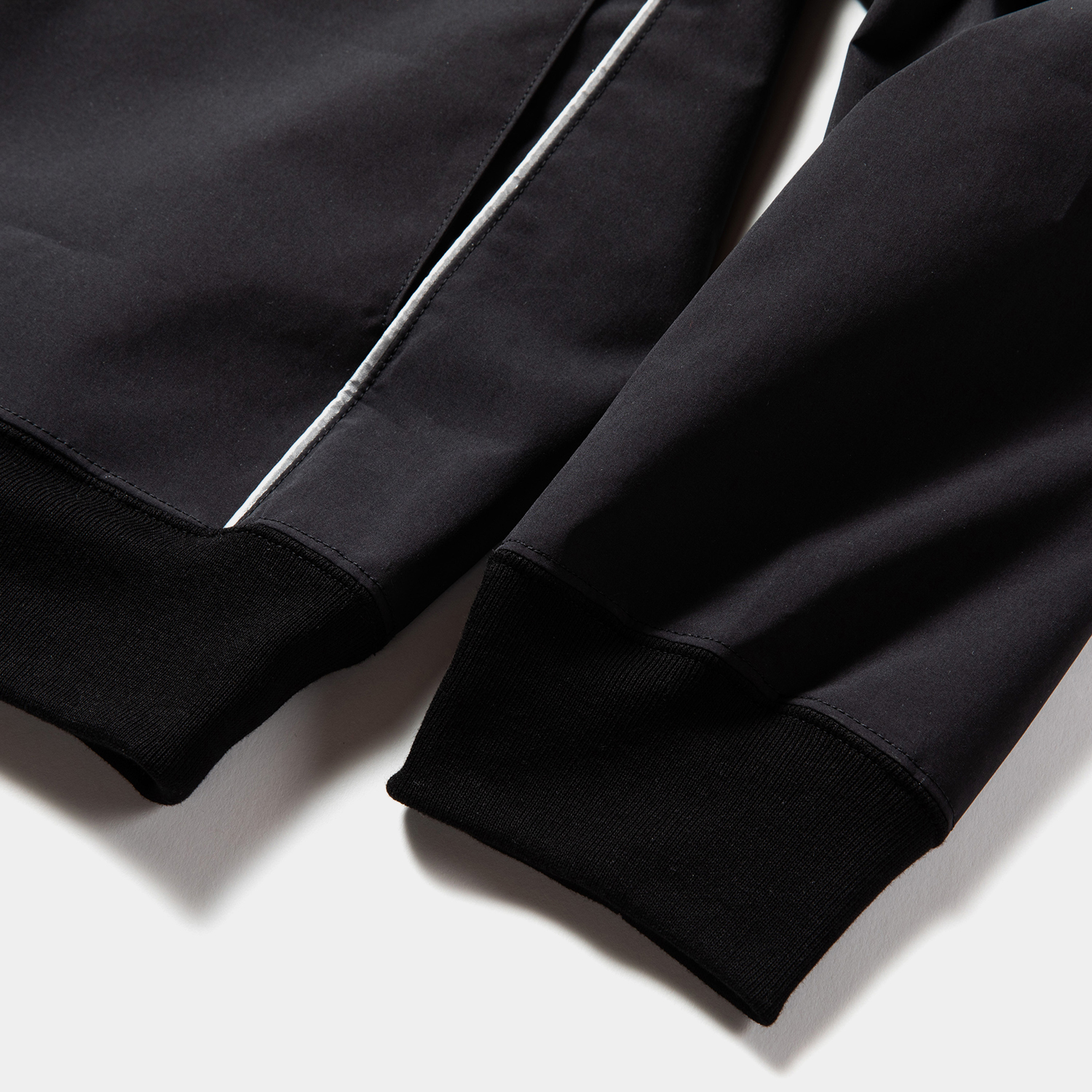 Water-repellent Sweat SH / Off Black
