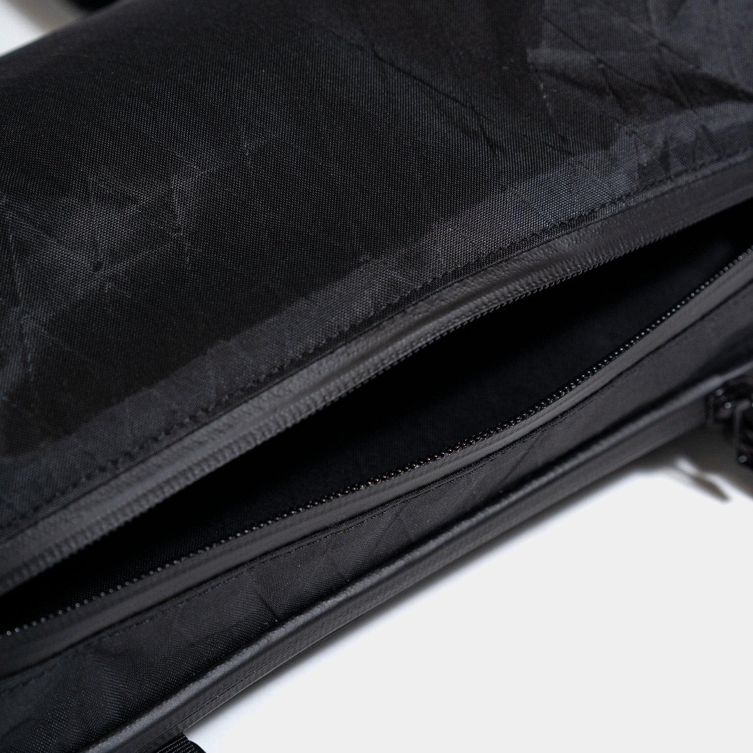 X-Pac™ Chest Bag / Off Black