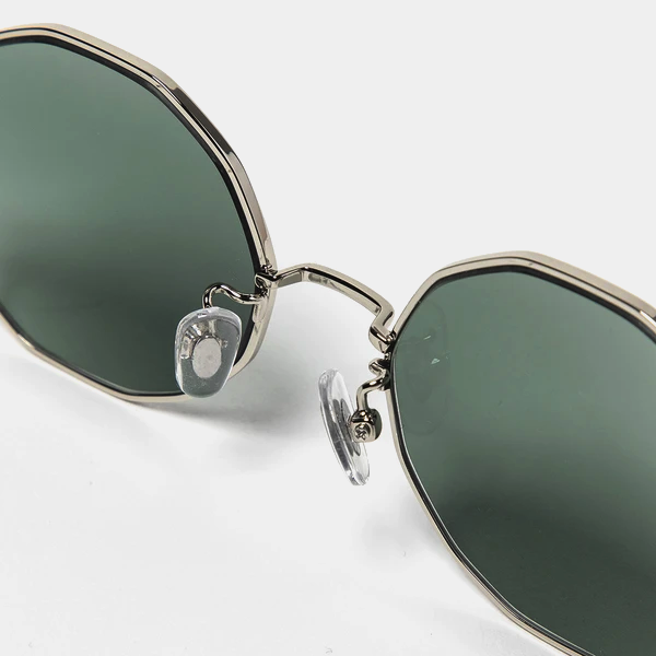 Transition Color Glasses / Black/Green