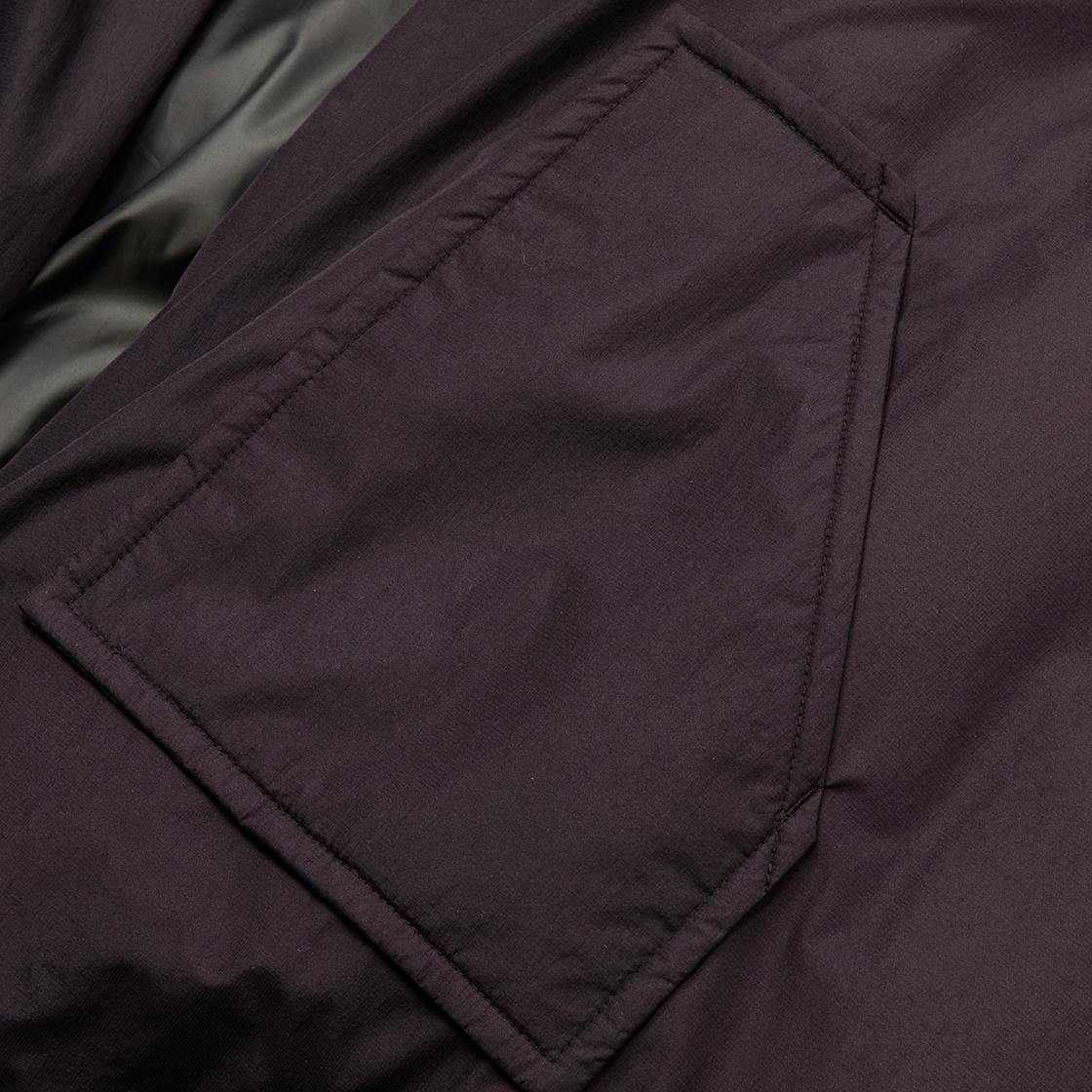 Down Blanket / Blackberry