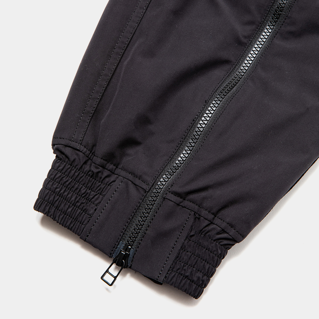 Padding Flight PT / Off Black