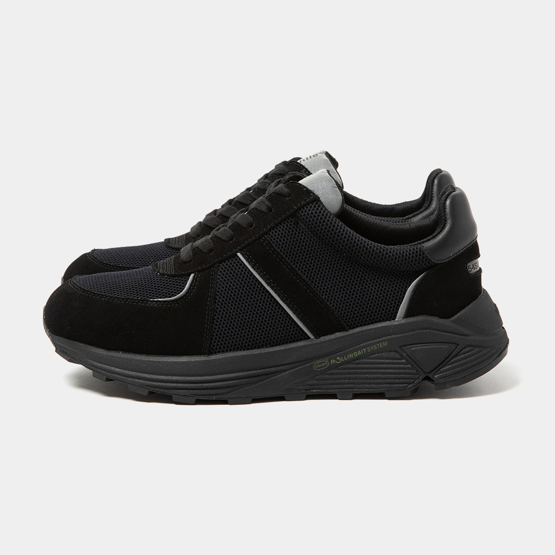 Neutral Runner / Lamp Black