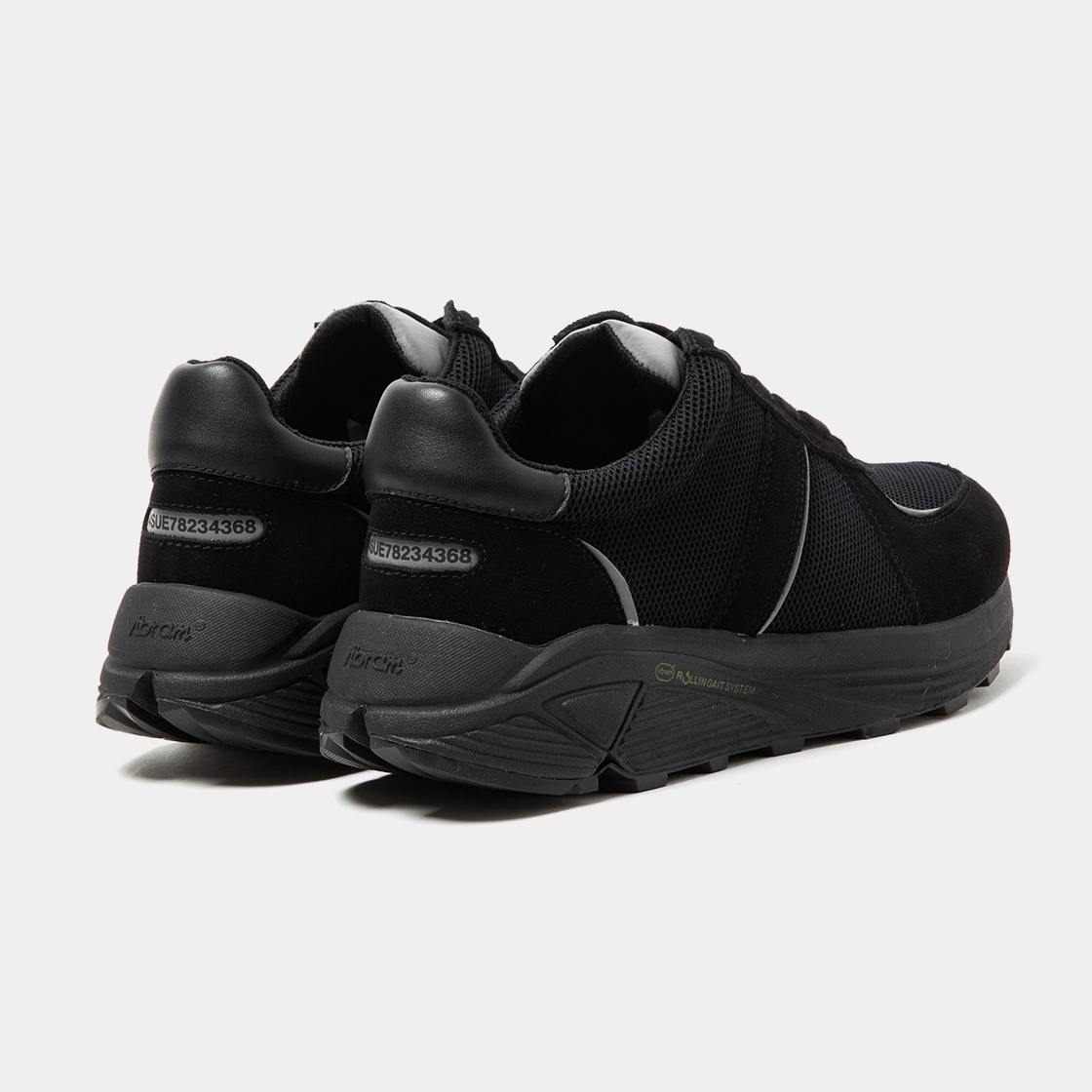 Neutral Runner / Lamp Black