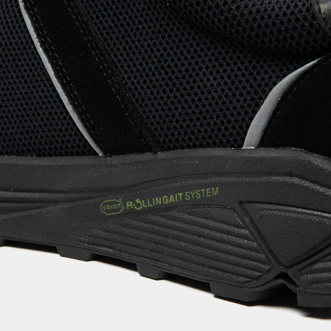 Neutral Runner / Lamp Black