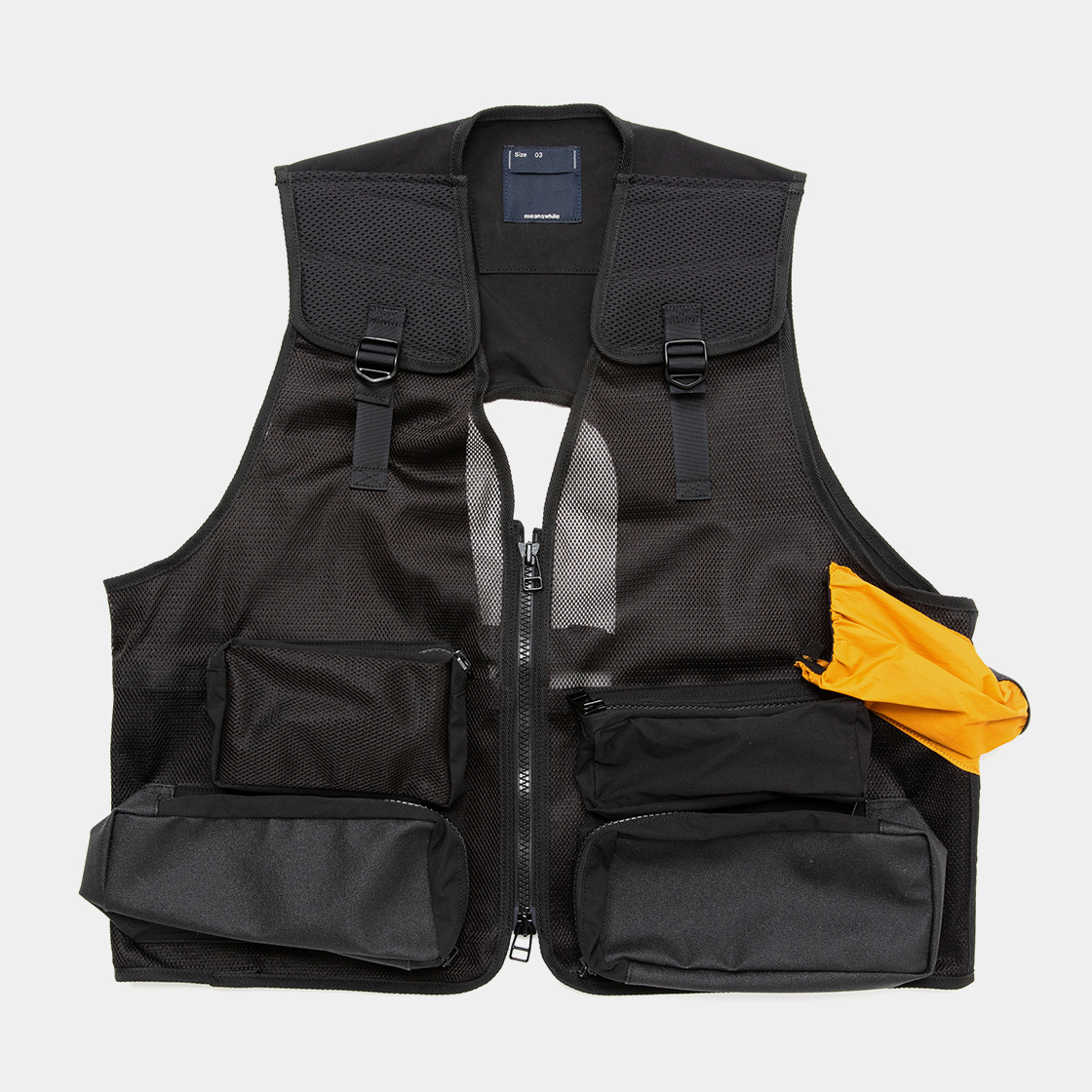 Crisp Luggage Vest / Sumi