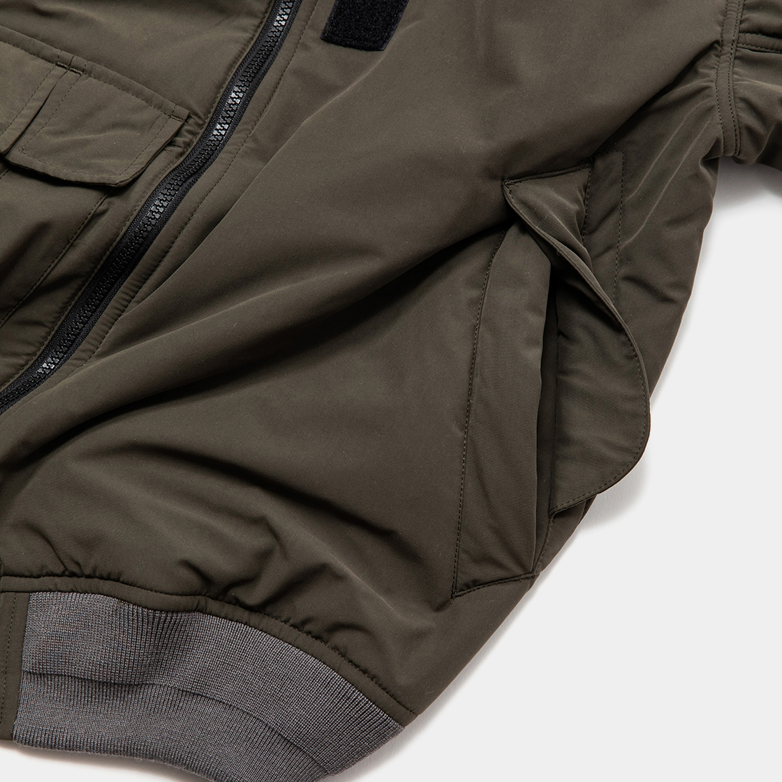 Loop Zip MA1 / Khaki