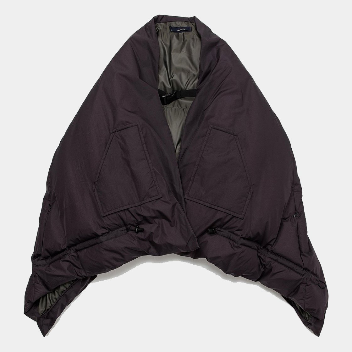 Down Blanket / Blackberry