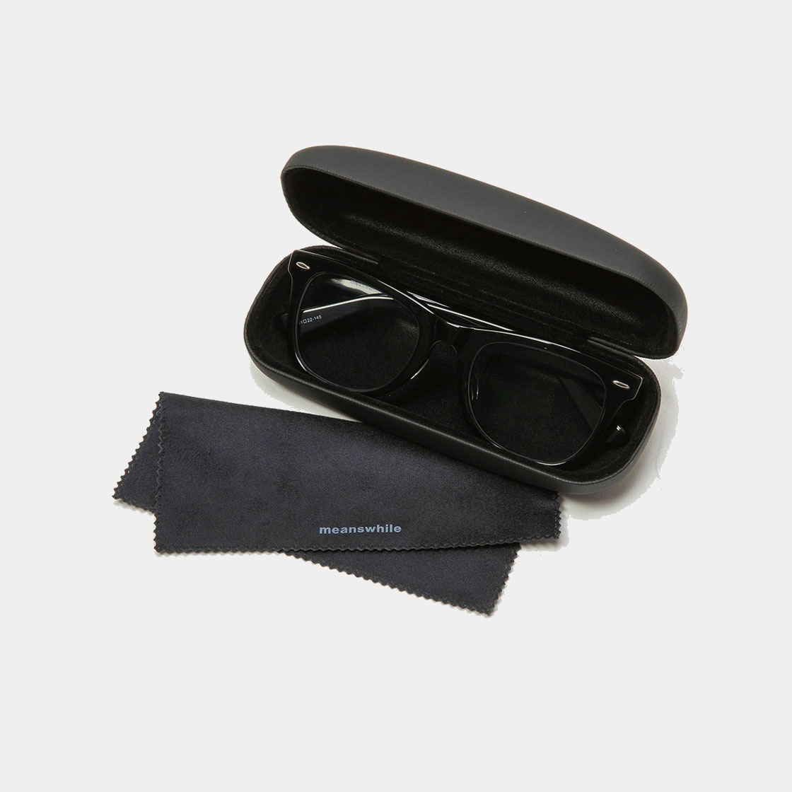 Transition Color Glasses “Neutral Color” / Black×Pilot Green