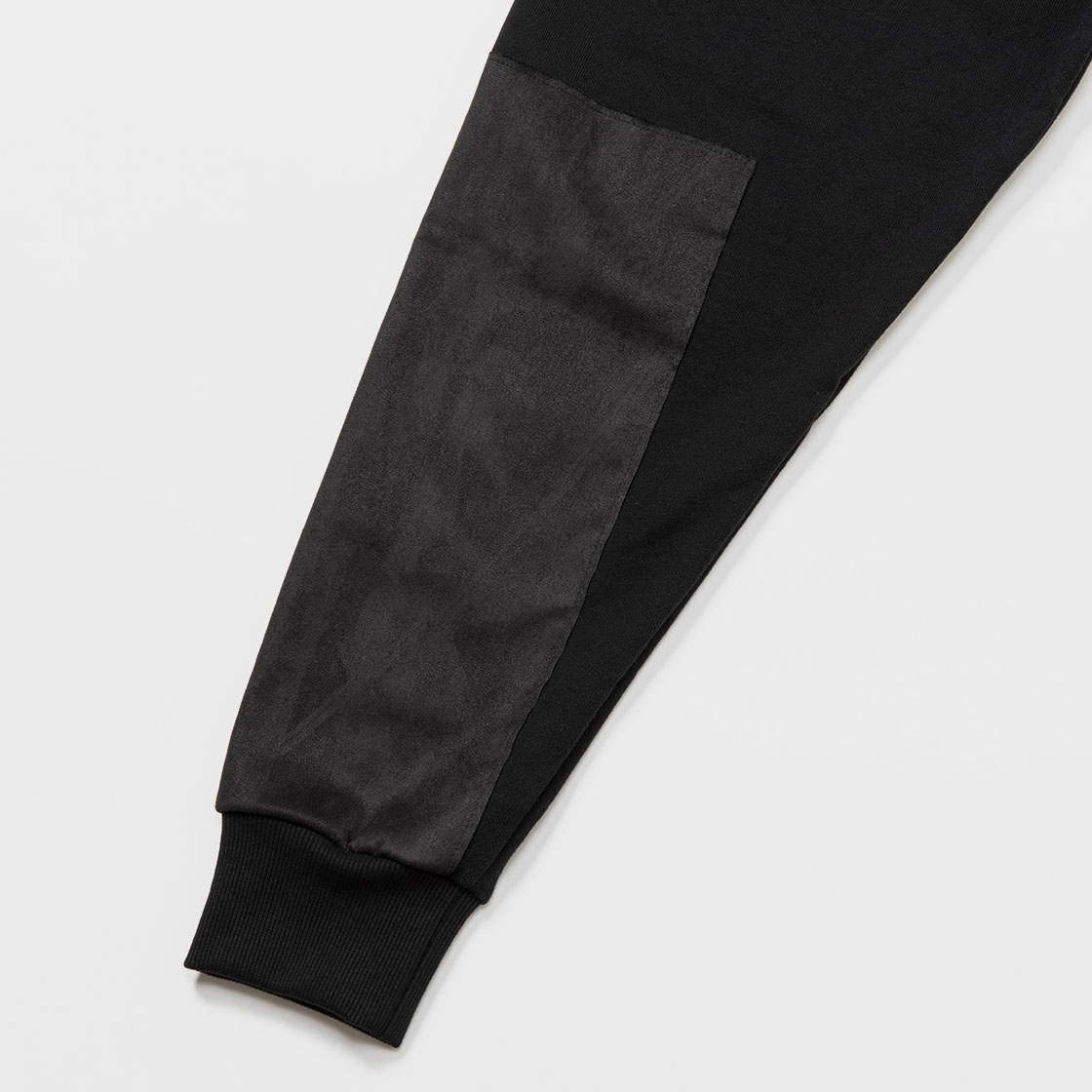 Imitation Suede Sweatshirt / Black