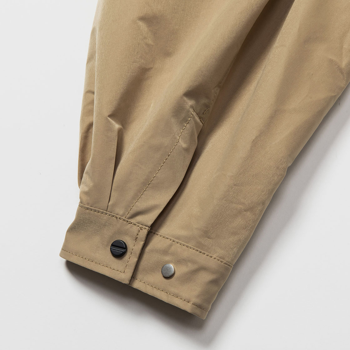 Crisp Nylon Over Short Coat / Beige