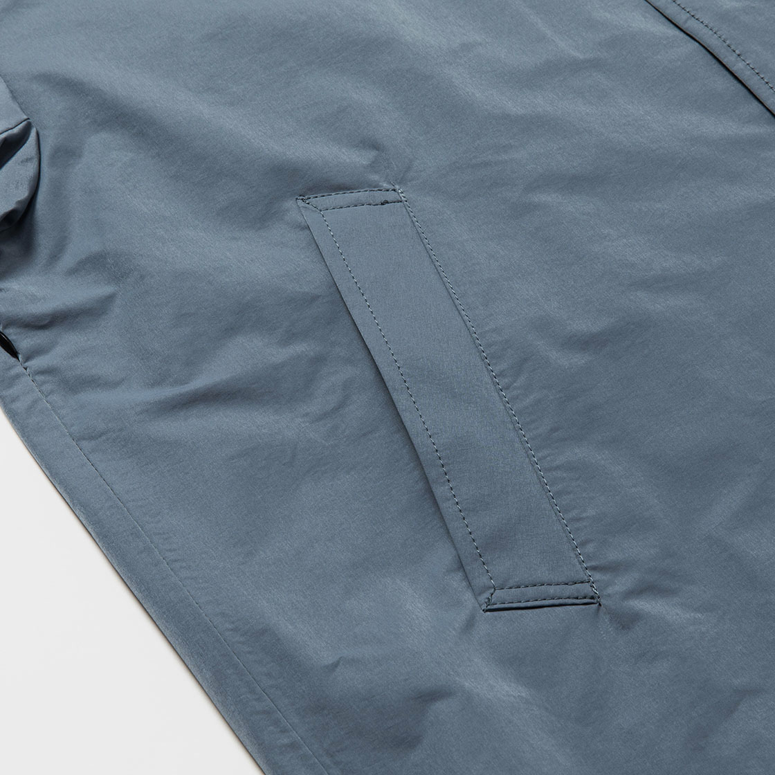Crisp Nylon Over Short Coat / Blue Grey