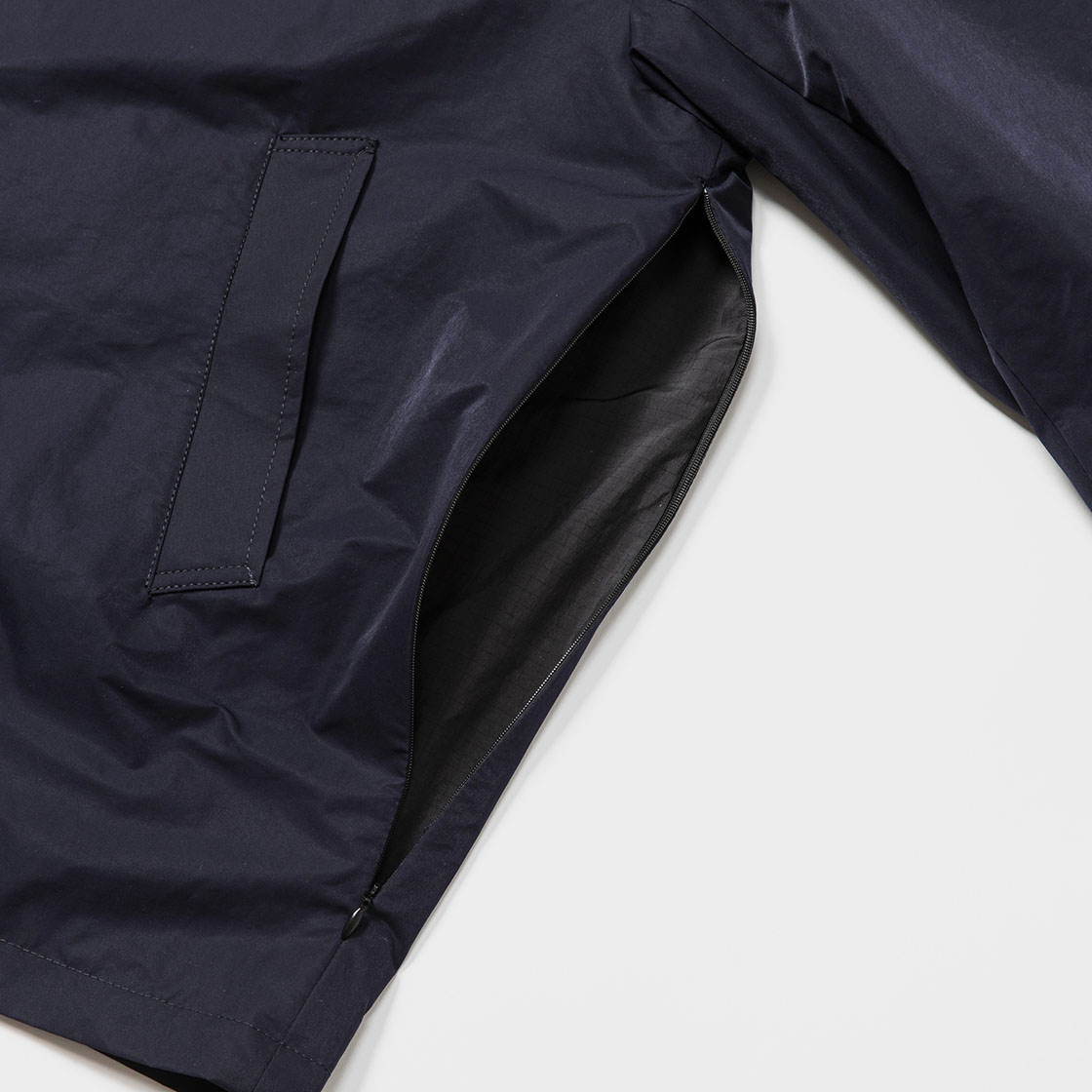 Crisp Nylon Over Short Coat / D.Navy