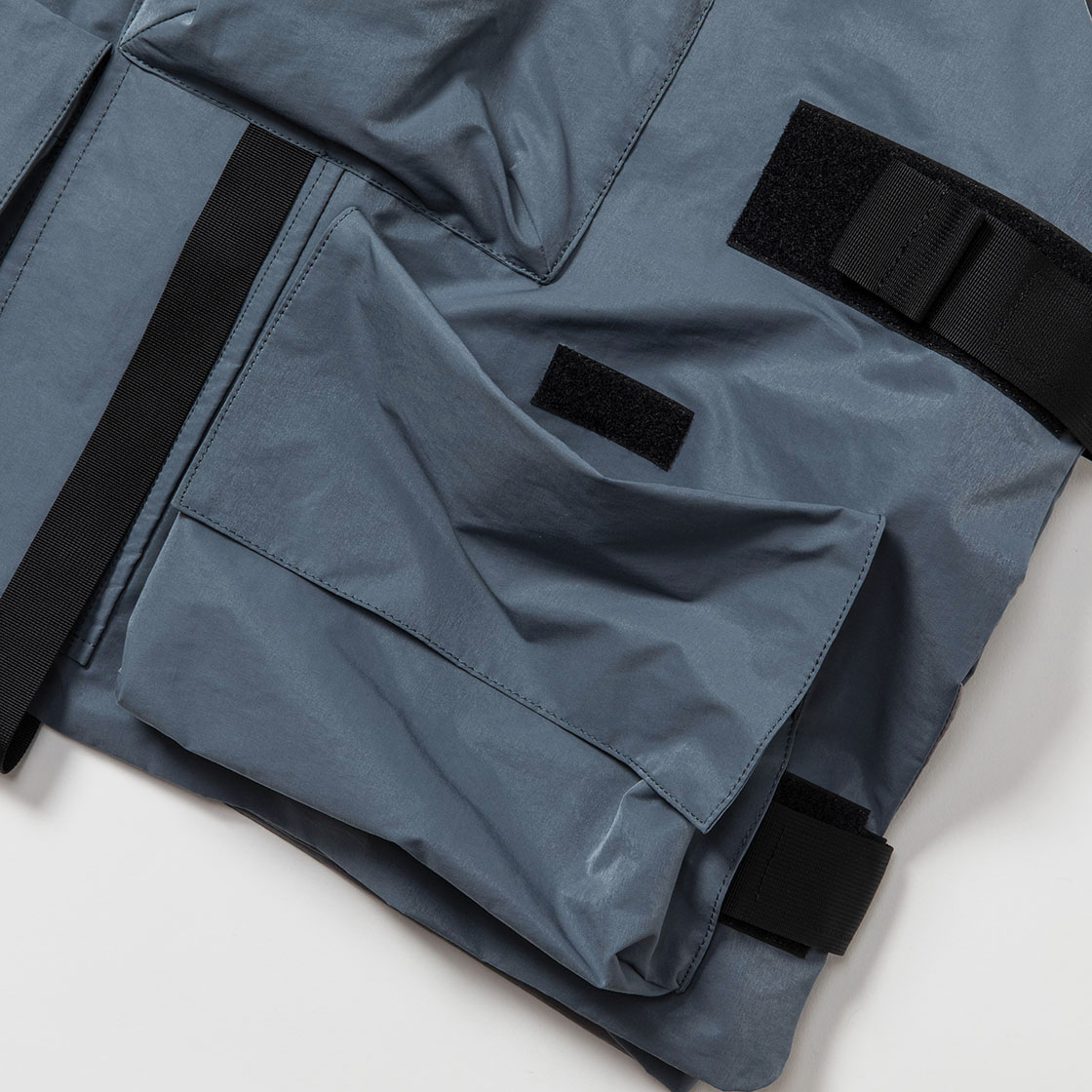 Crisp Nylon Body Armor Vest / Blue Grey