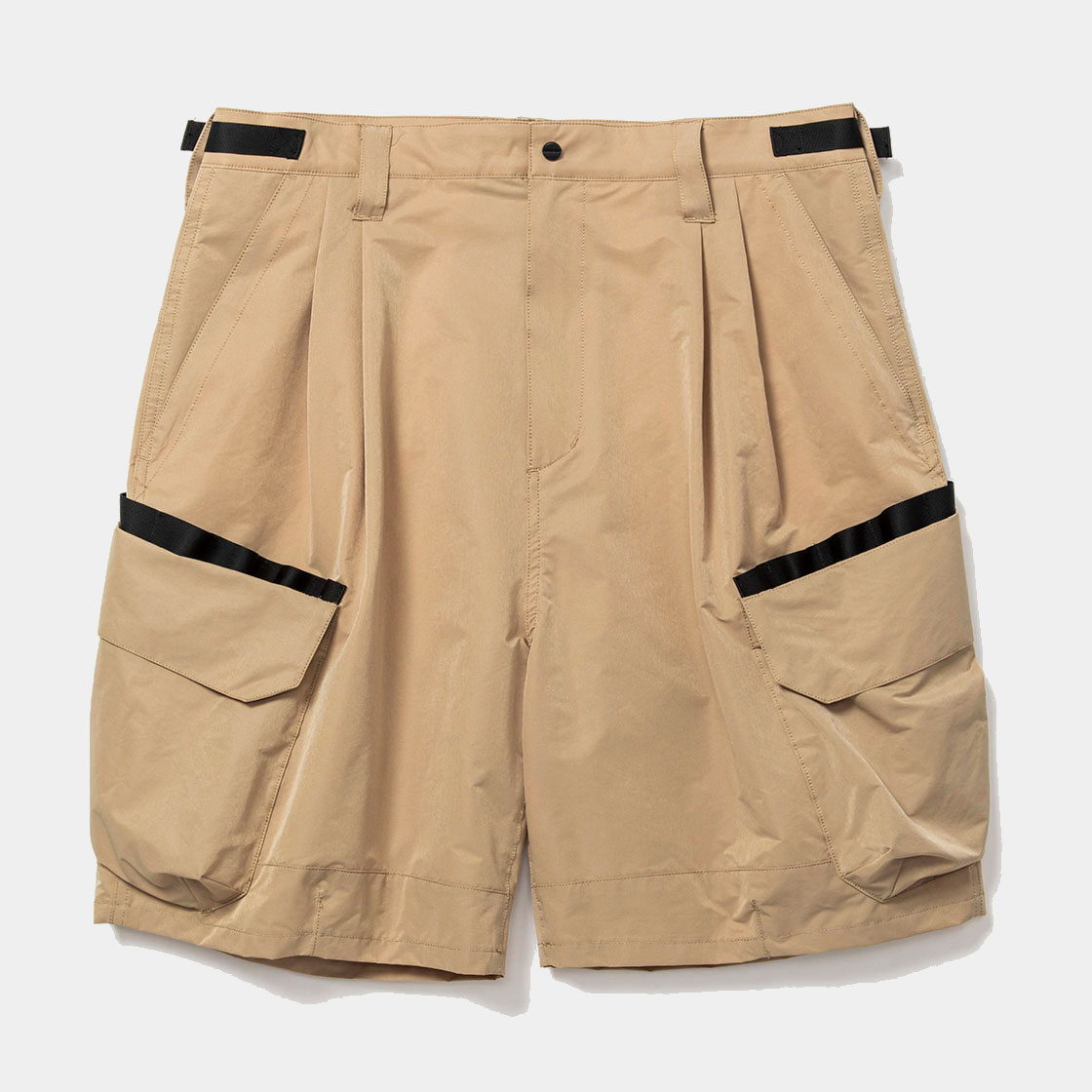 Crisp Nylon Luggage Cargo Shorts / Beige
