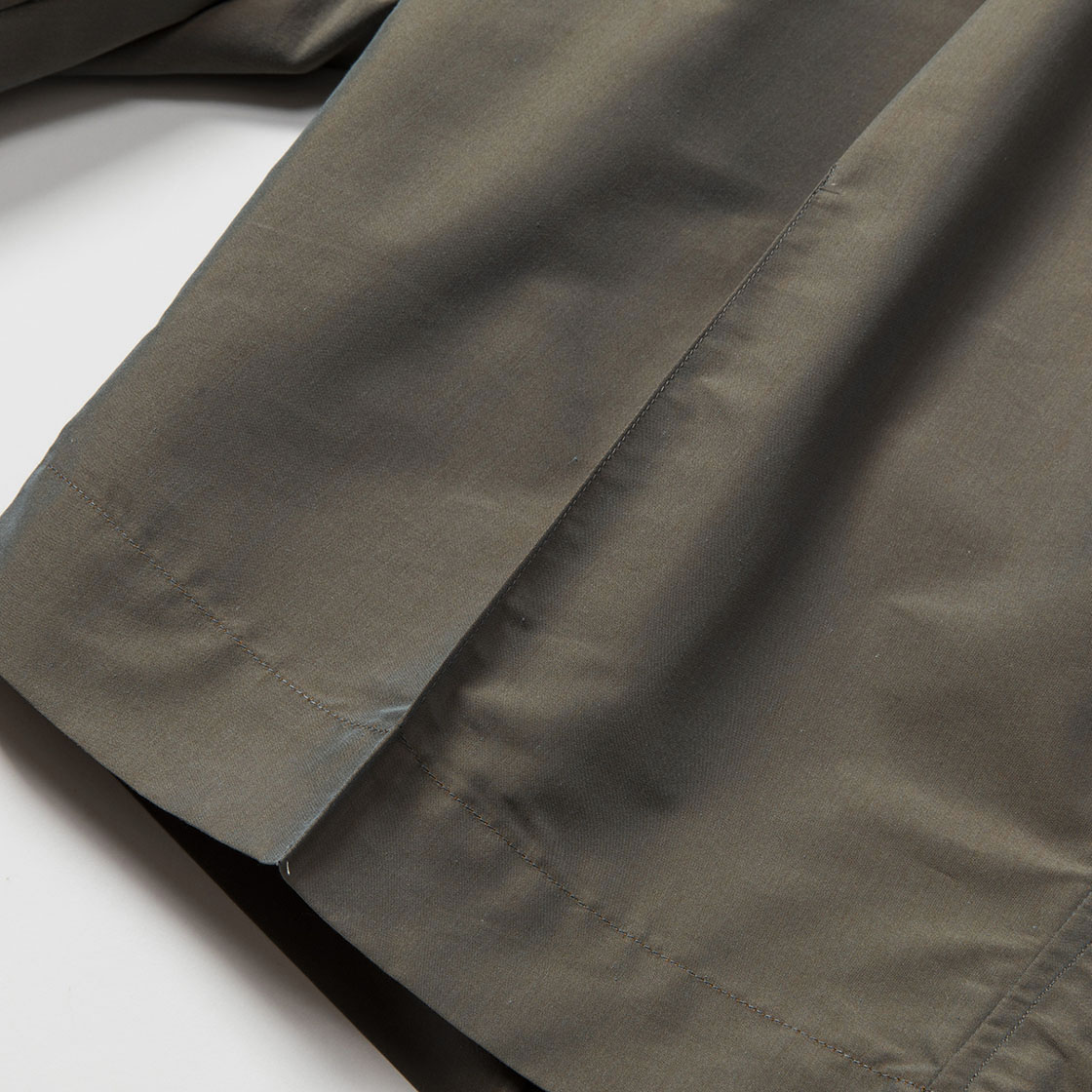 Two Tuck Wide Shorts / Khaki