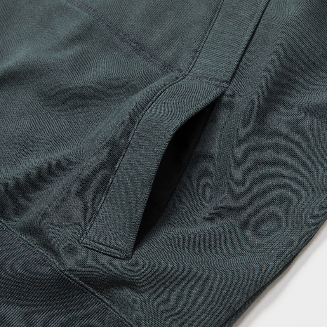 Half Zip Hoodie / D. Green