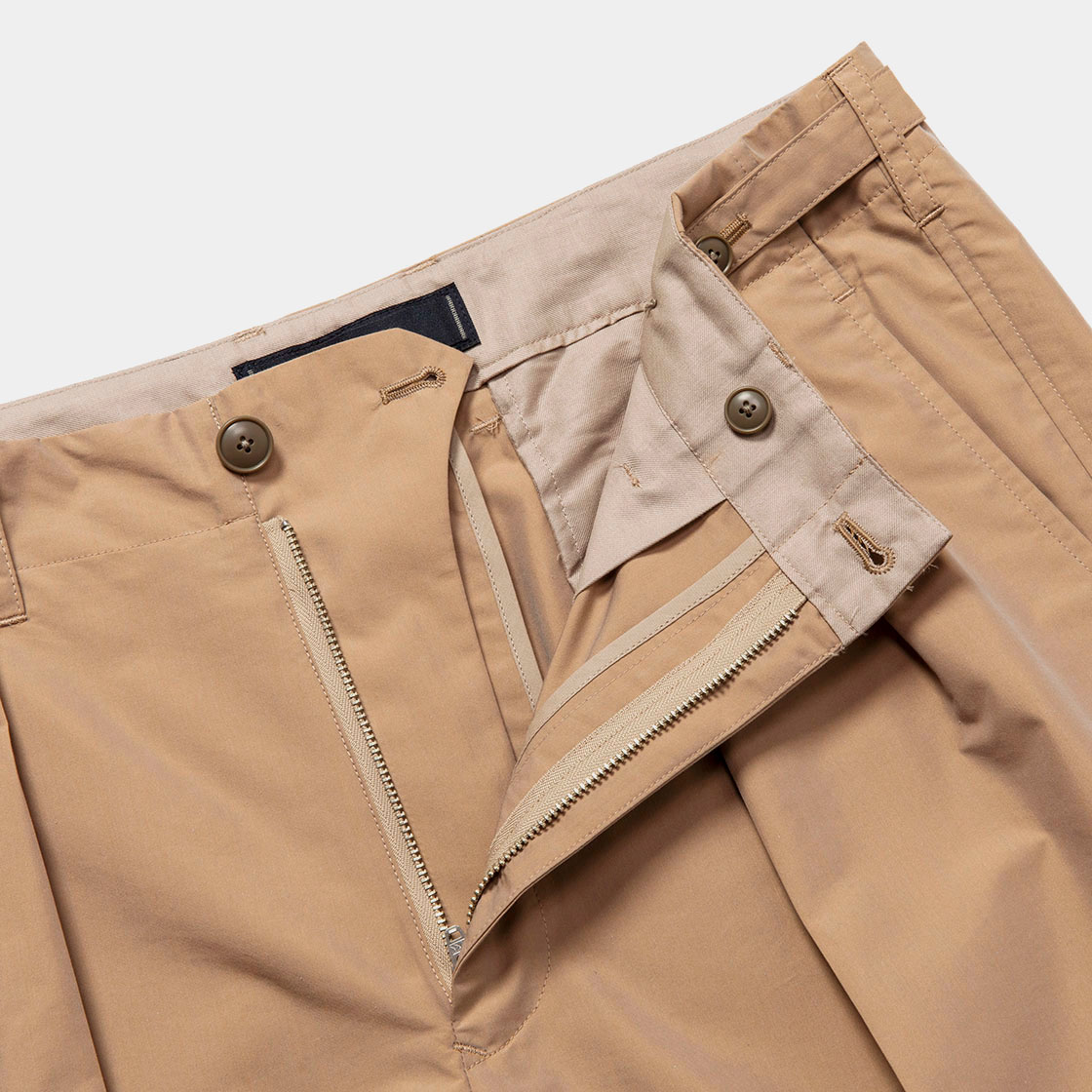 Two Tuck Wide Shorts / Pink Beige