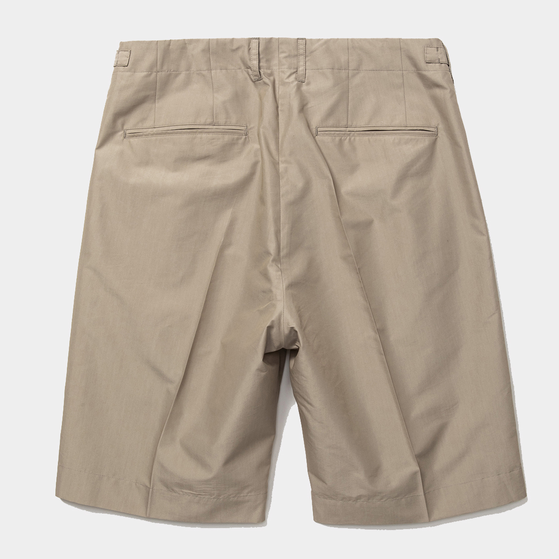 Two Tuck Wide Shorts / Taupe