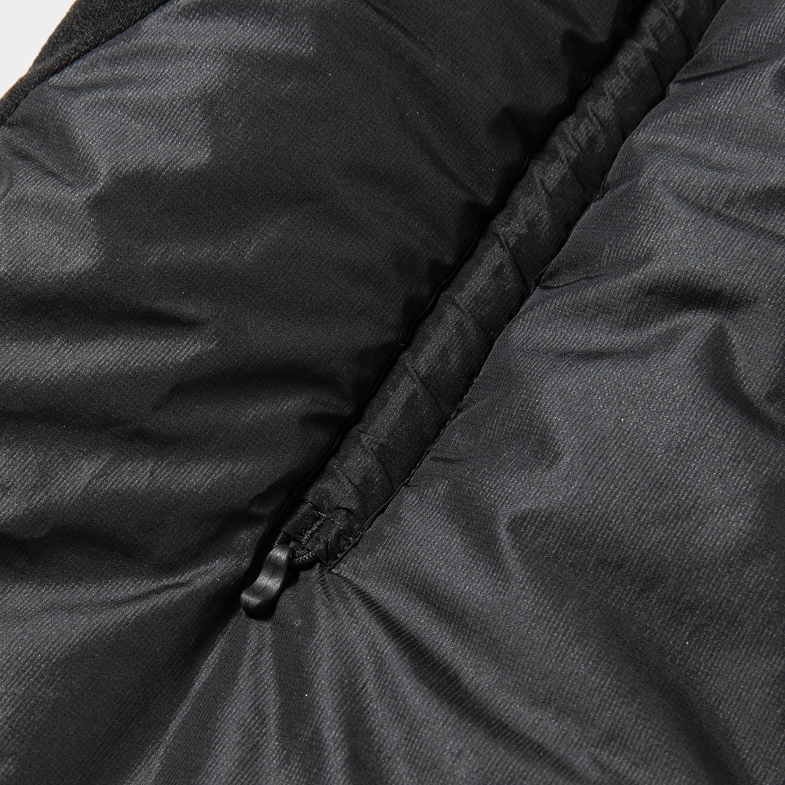 Thinsulate™ Padding Muffler / Off Black