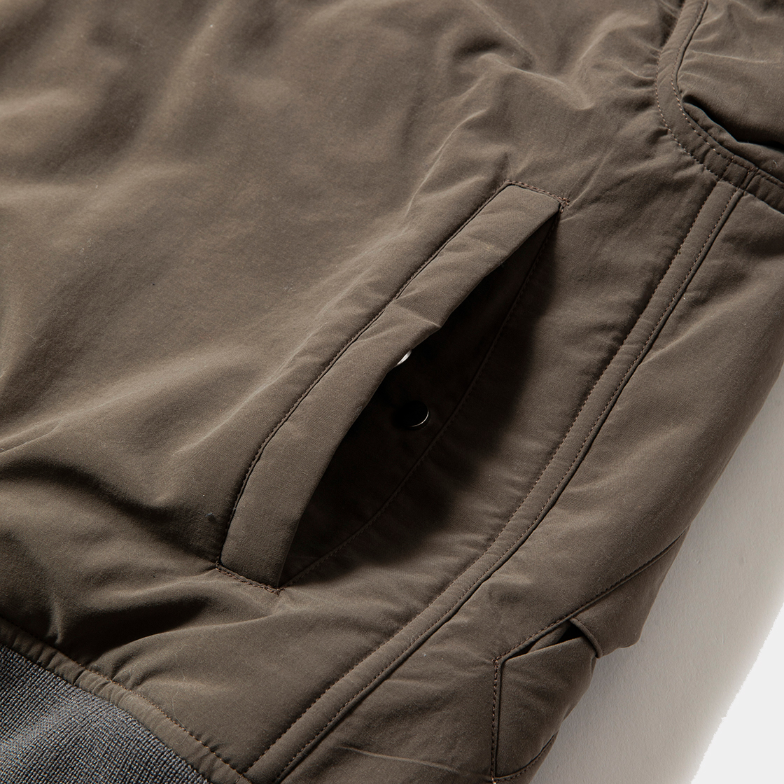 Loop Zip MA1 / Khaki