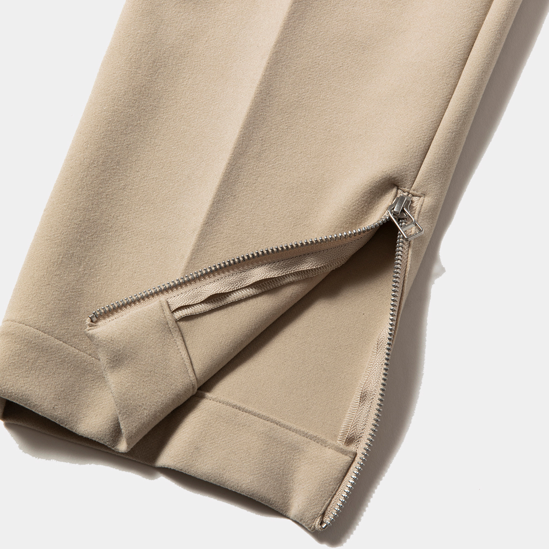 Zip Comfort Slacks / Ivory