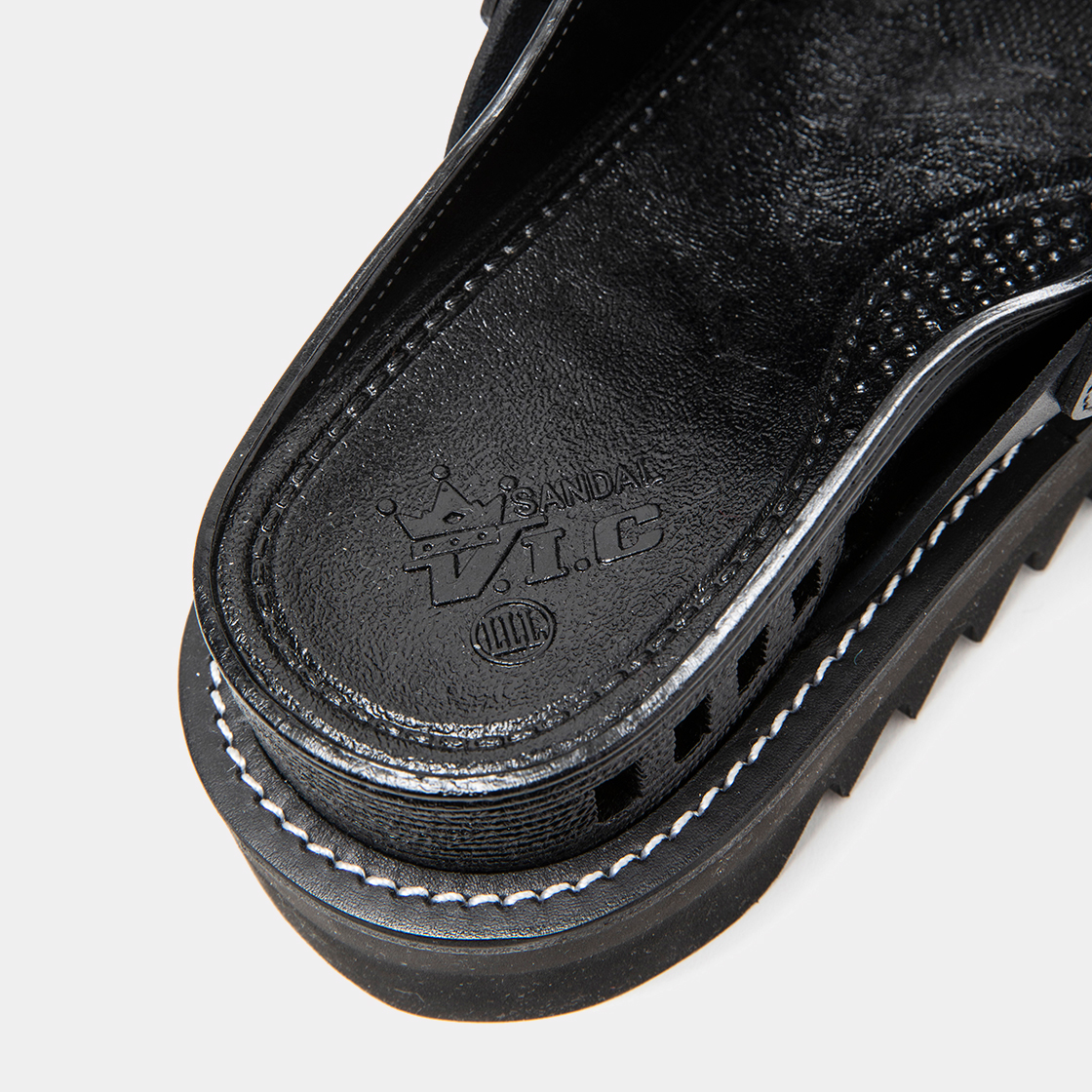 Overwrap Square Sandals Vibram® Sole / Lamp Black