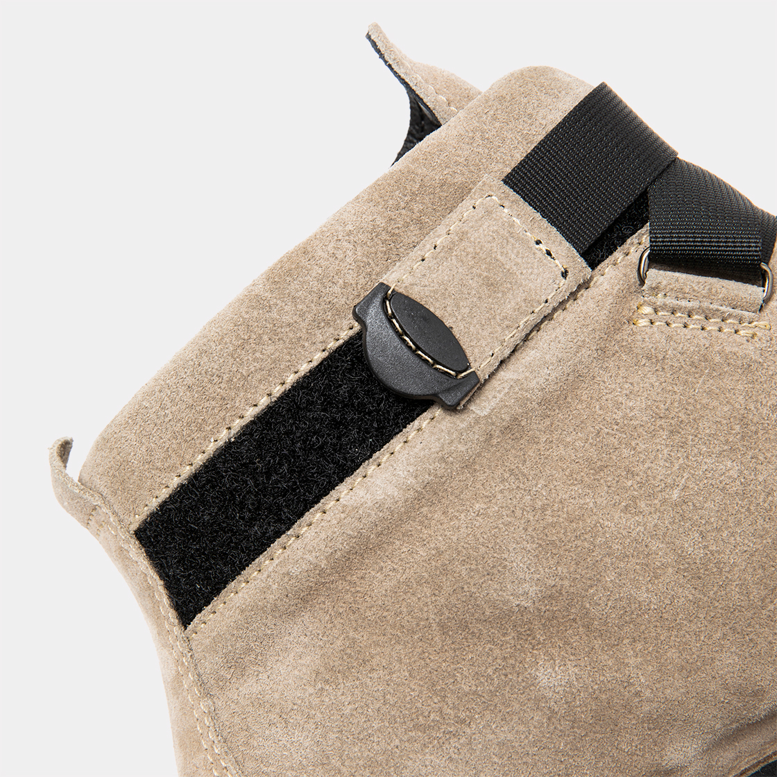 Danner Mountain “Harness” / Sand