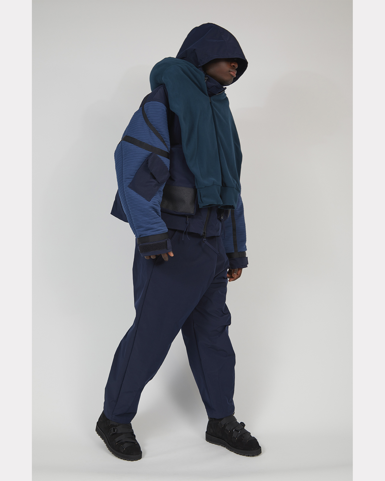2022 AUTUMN/WINTER COLLECTION
