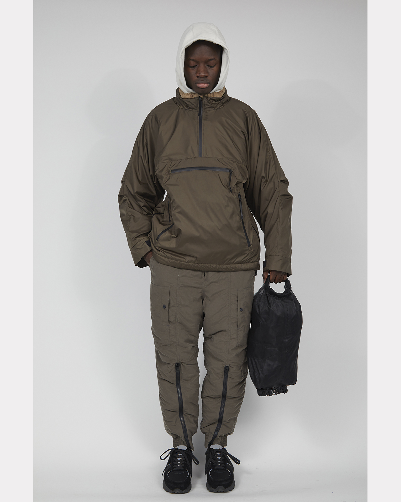 2022 AUTUMN/WINTER COLLECTION