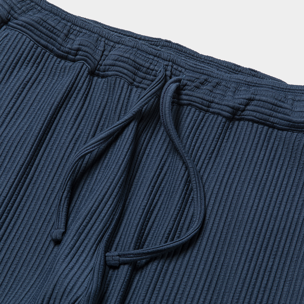Uneven Fabric Slim Slacks/Navy