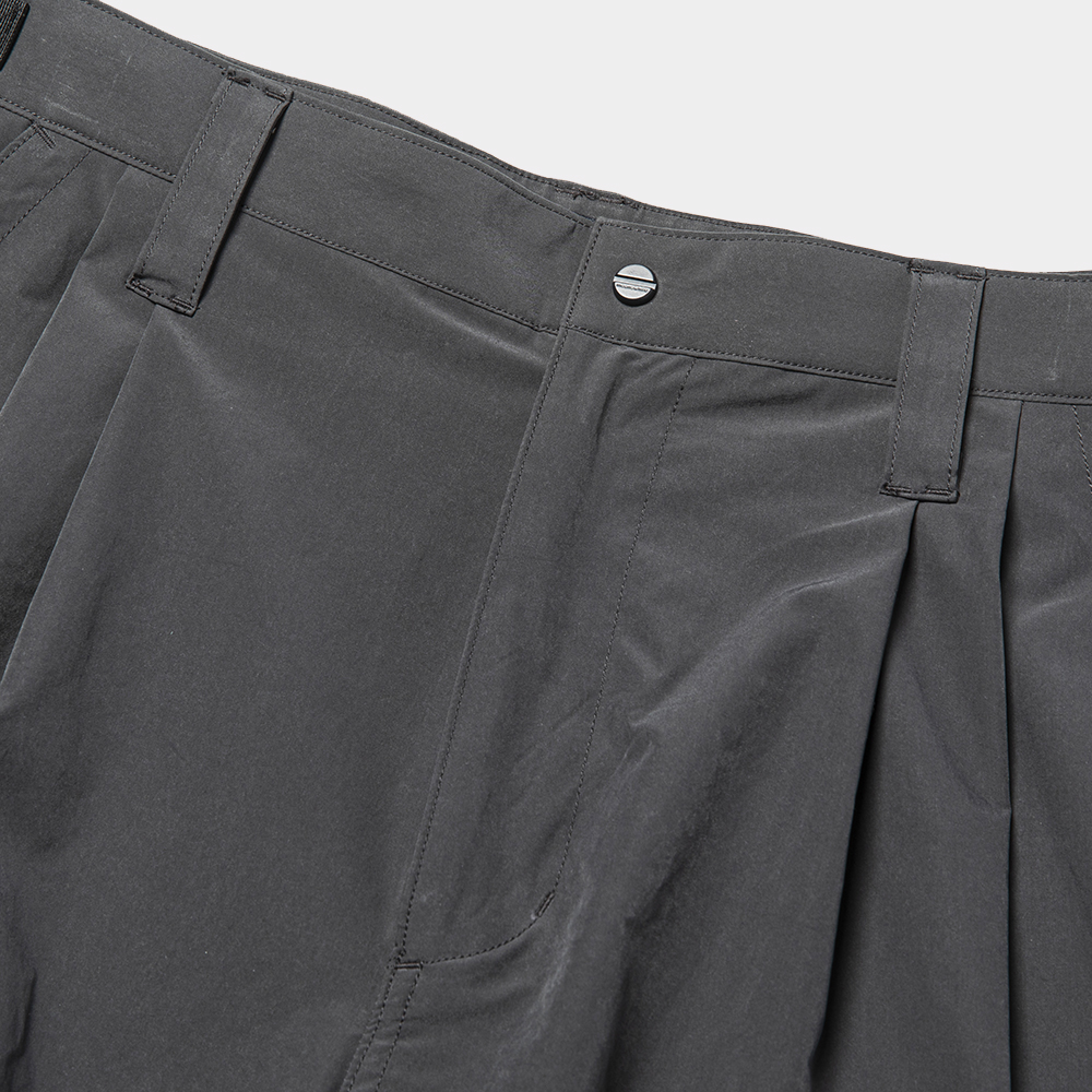Luggage Cargo Shorts/Charcoal