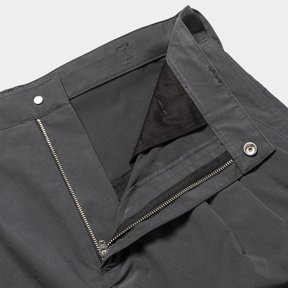 Luggage Cargo Shorts/Charcoal