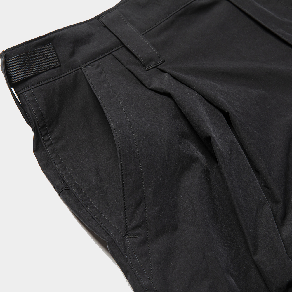 Luggage Cargo Shorts/Lamp Black