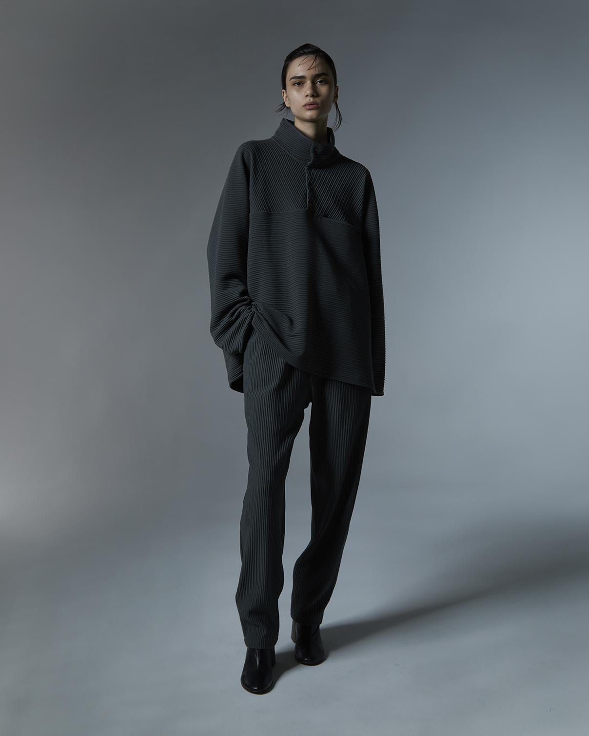 2023 AUTUMN/WINTER COLLECTION