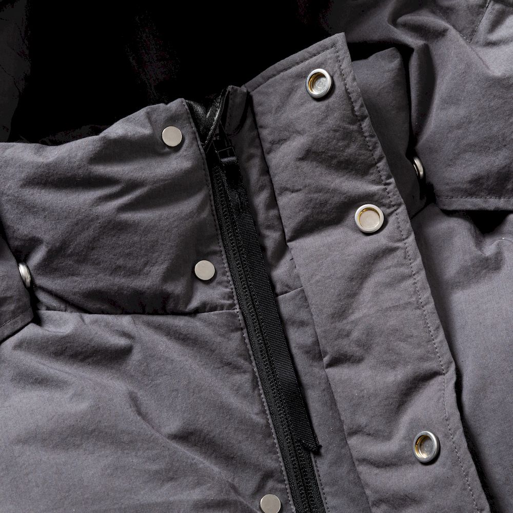 Crisp Down JKT×IHNN/Charcoal